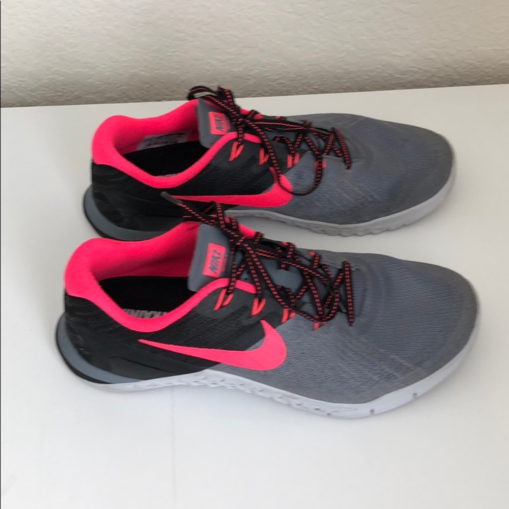 Nike Metcon 3 sneakers